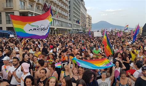 bakeca gay a napoli|Guida gay di Napoli 2024